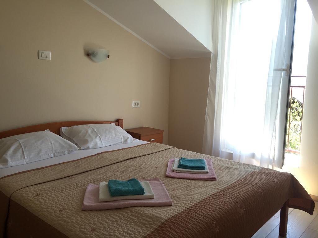 Villa Alla Bed And Breakfast Herceg Novi Exterior photo