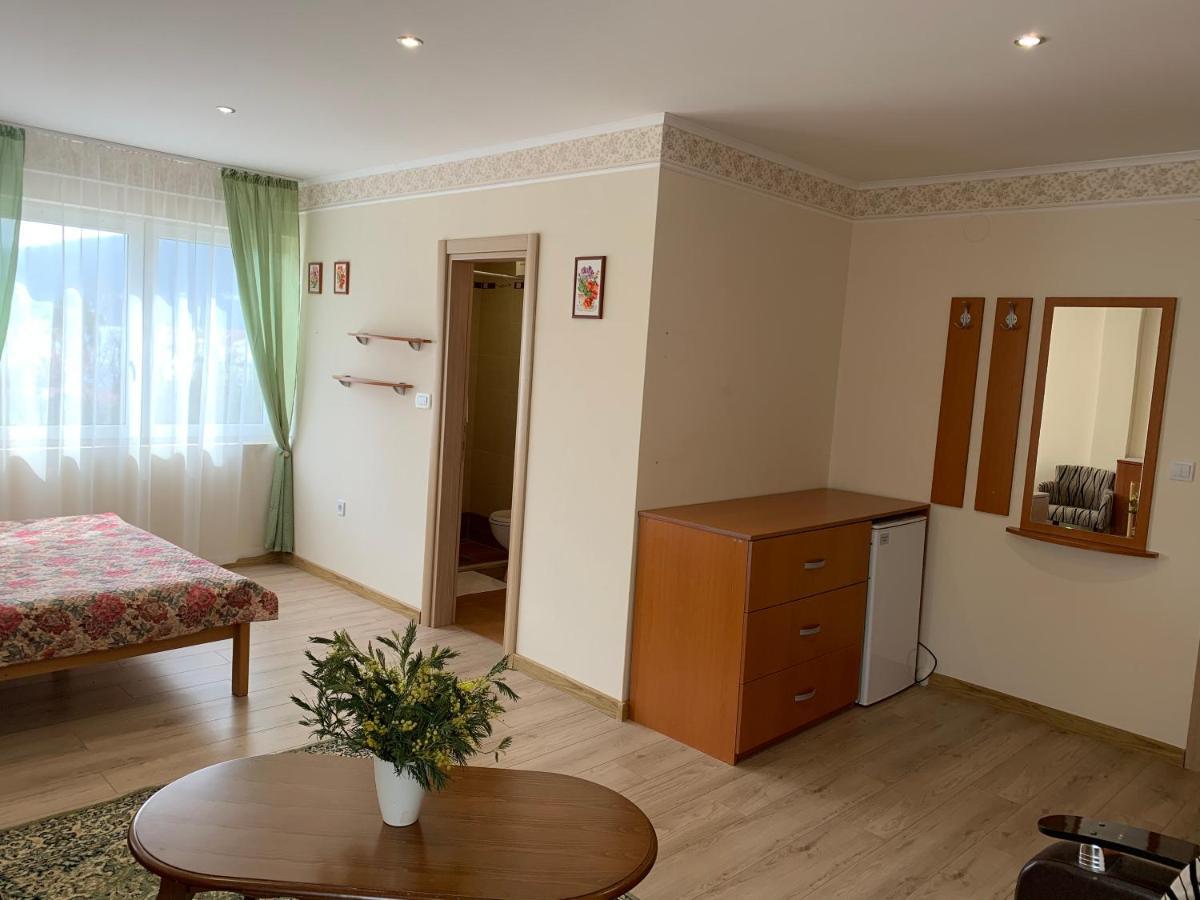 Villa Alla Bed And Breakfast Herceg Novi Exterior photo